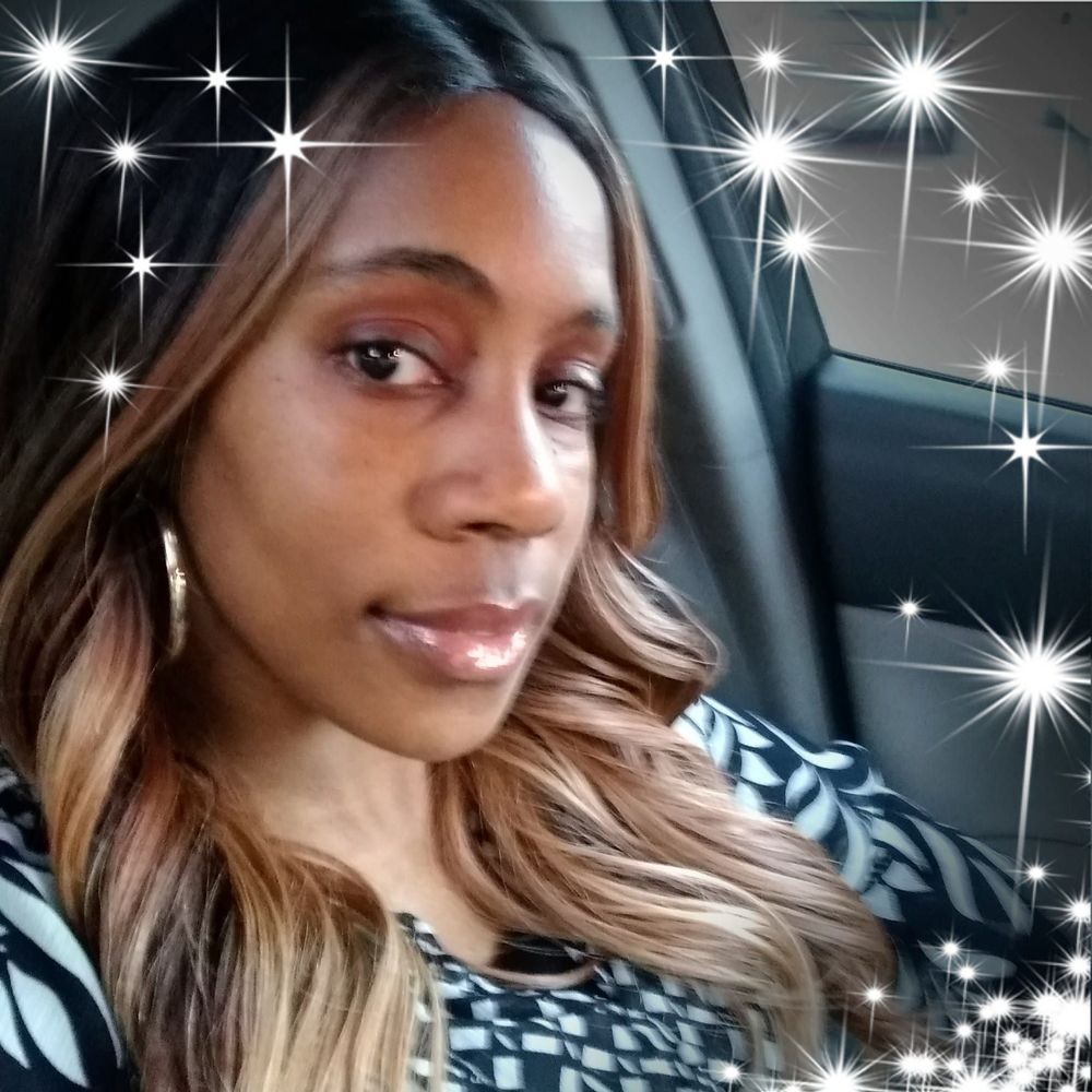 Meet your Posher, Latasha
